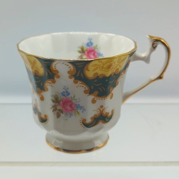 Rosina Teacup & Saucer Fine Bone China Made in England - Picture 3 of 9